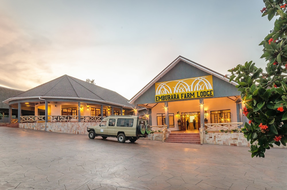 Emburara Farm Lodge 2/50