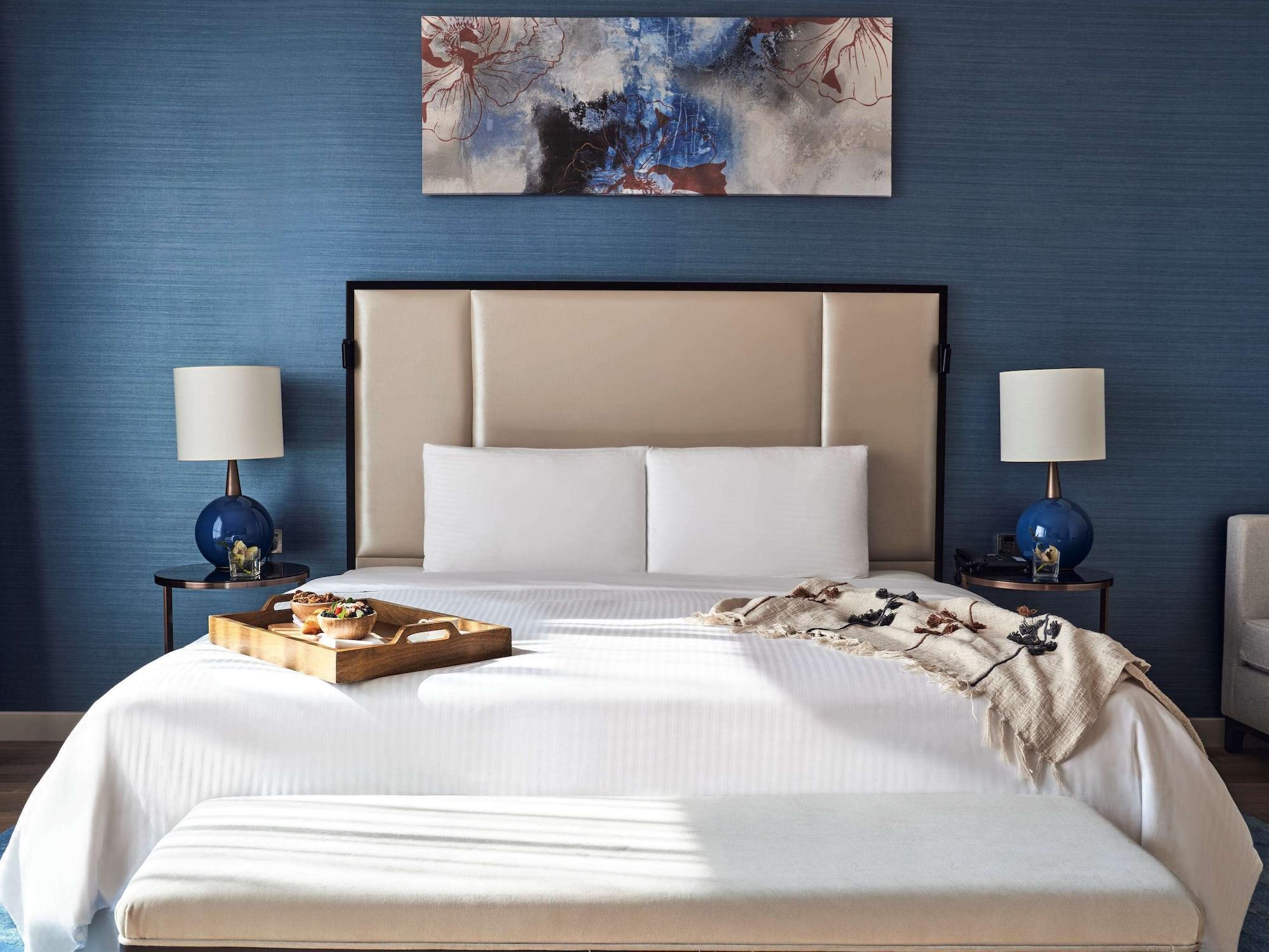 Rixos The Palm Luxury Suite Collection 65/75