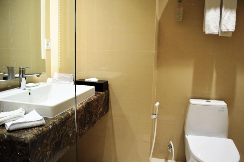 Hotel Santika Gresik 18/55