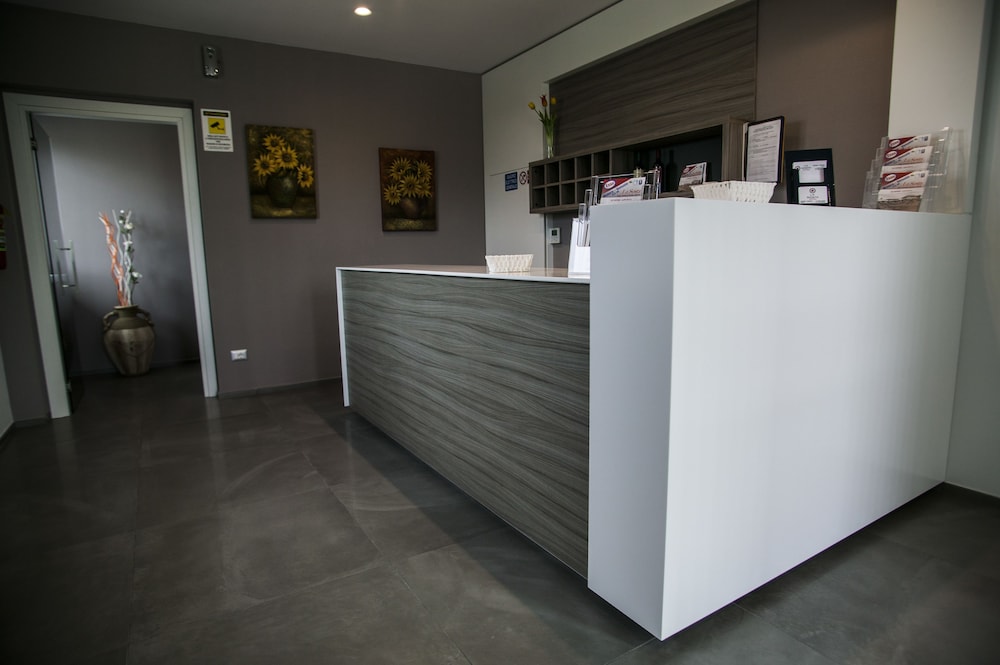 La Sosta Motel 4/50