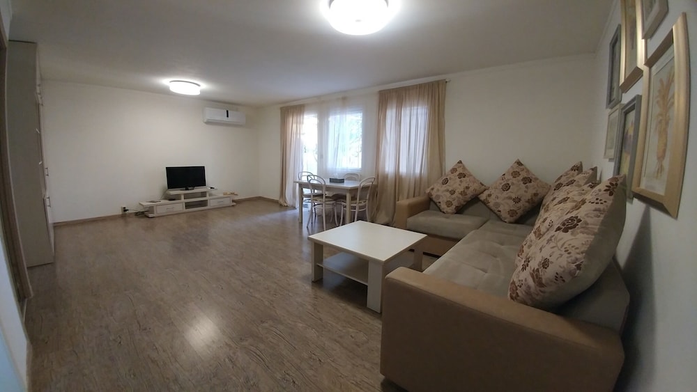Cross Resort Yerevan 30/50