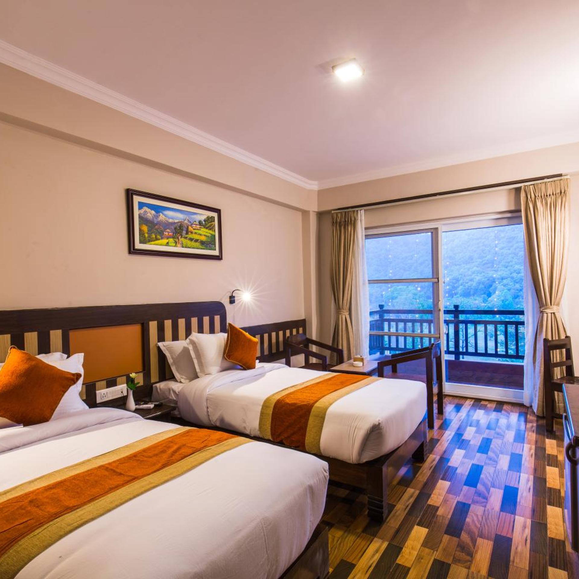 Hotel Kausi 18/35