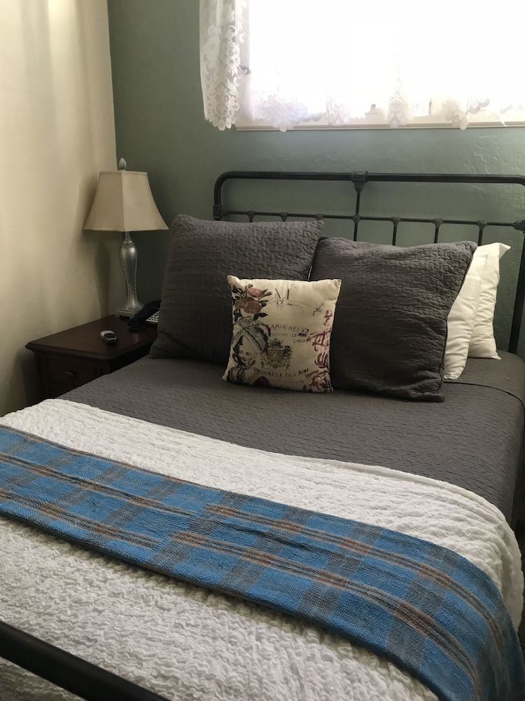Hotel Sutter 44/73