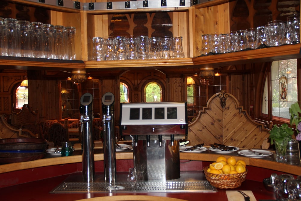 Tyrolis Hotel 9/69
