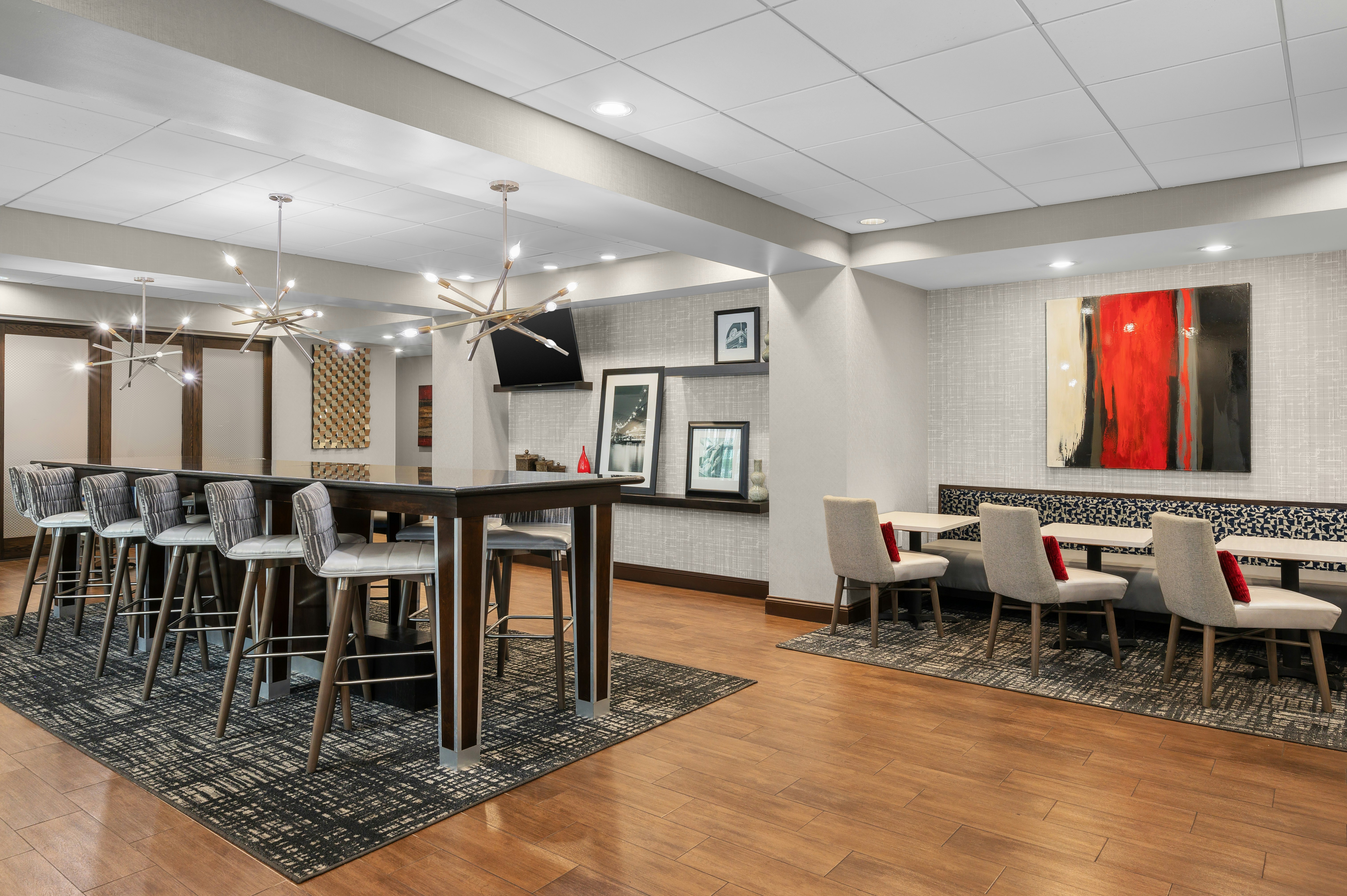 Hampton Inn Atlanta Mcdonough 36/44