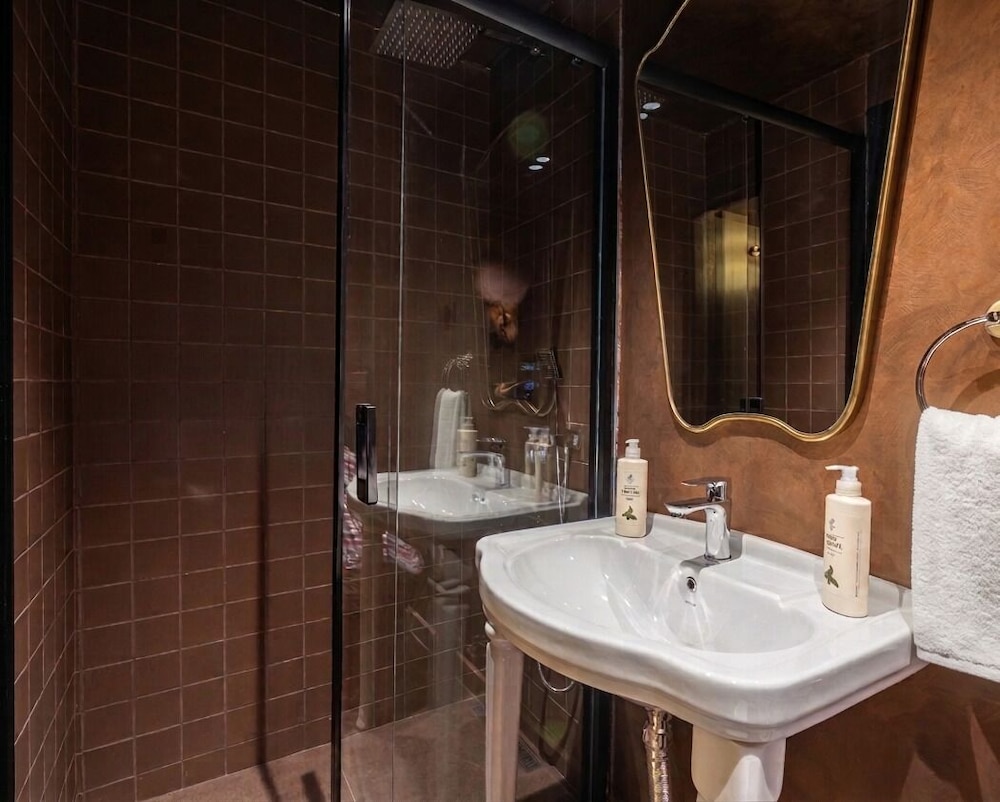 Sayeban Hotel Istanbul 58/64