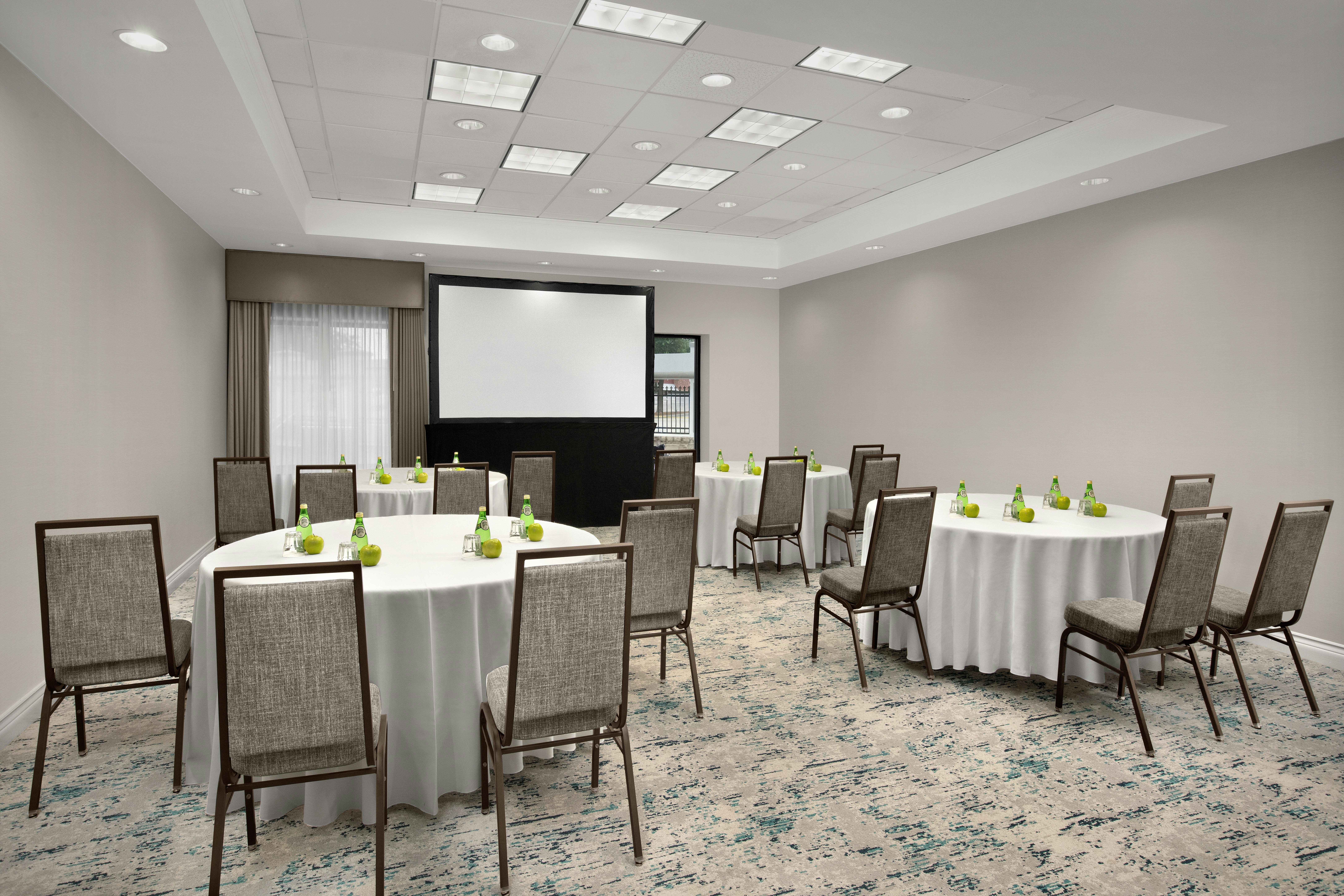 Hilton Garden Inn Dallas-Lewisville 62/79