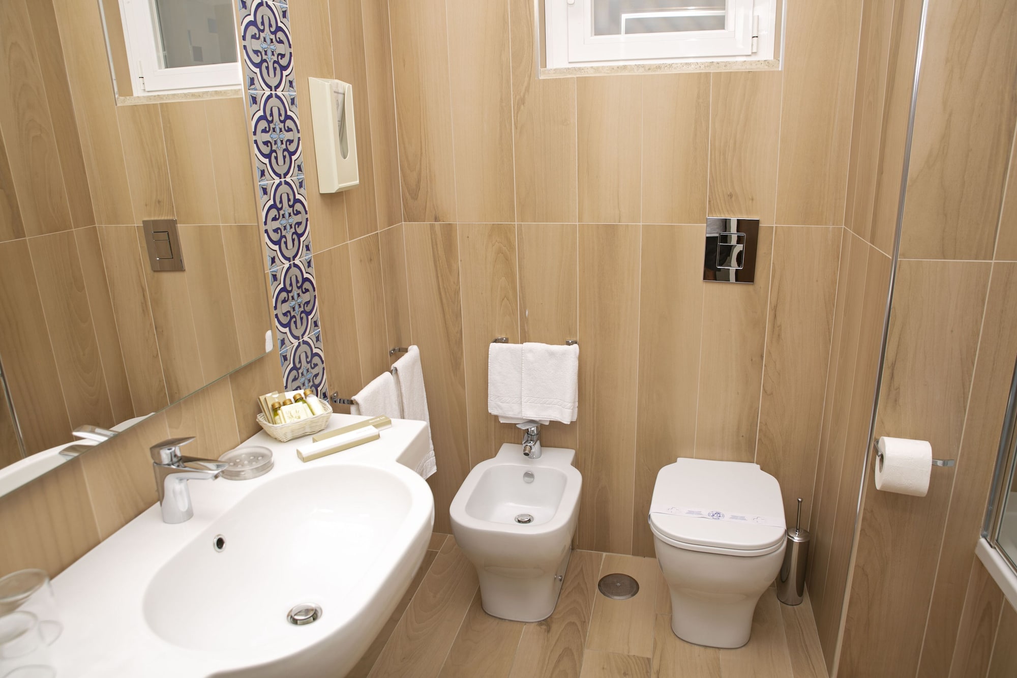 Superior, Double Bed, Sea View, Balcony, Pietra Di Luna 3/3