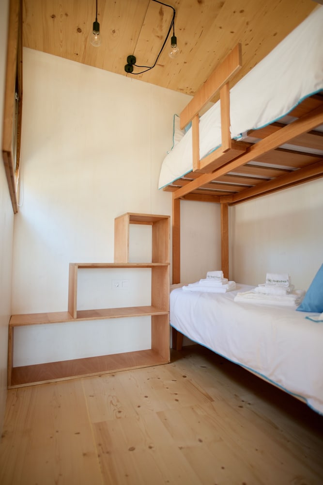 Bukubaki Eco Surf Resort 10/50