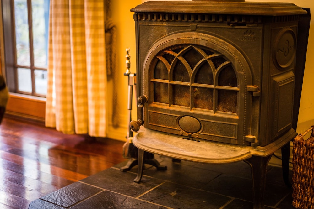 WHISPERING PINES BOUTIQUE ACCOMMODATION 6/50