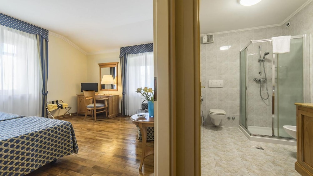 Hotel Ville Bianchi 46/48