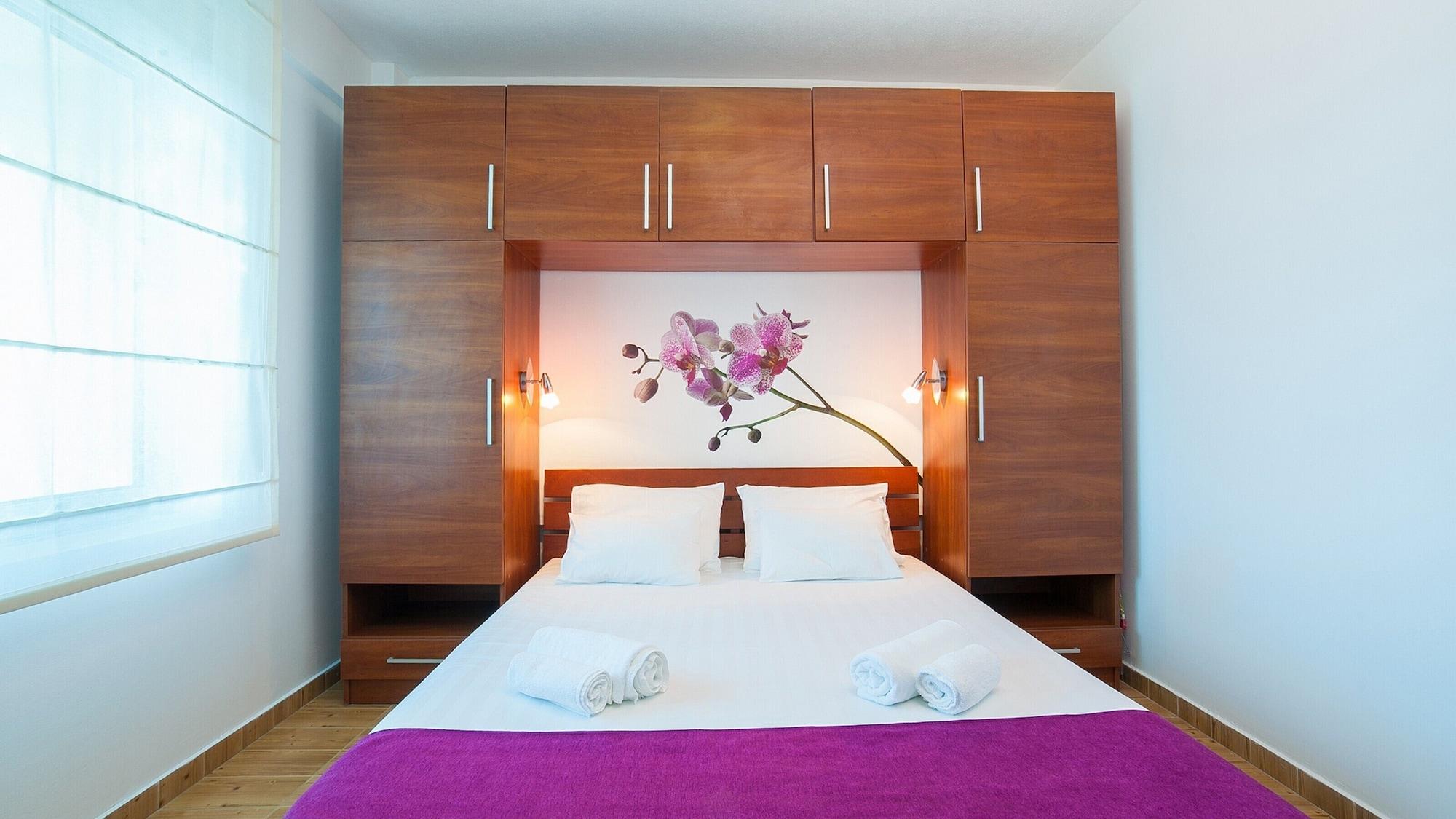 1 BEDROOM, APARTMENT, SEA VIEW