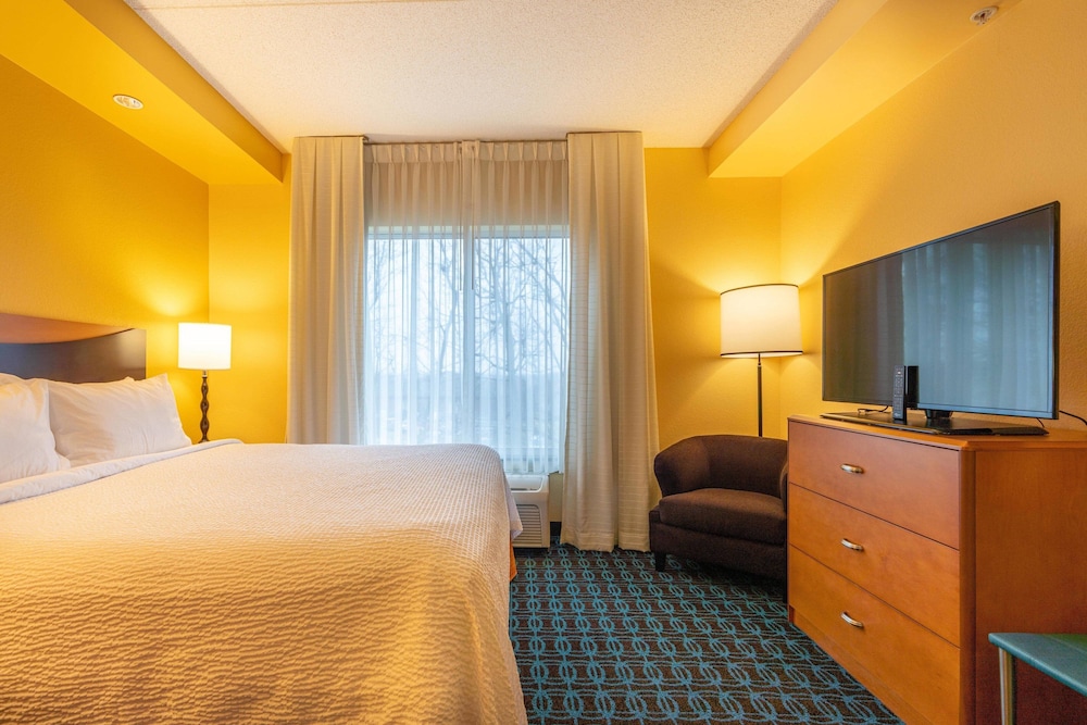 Fairfield Inn Suites Carlisle 10/55