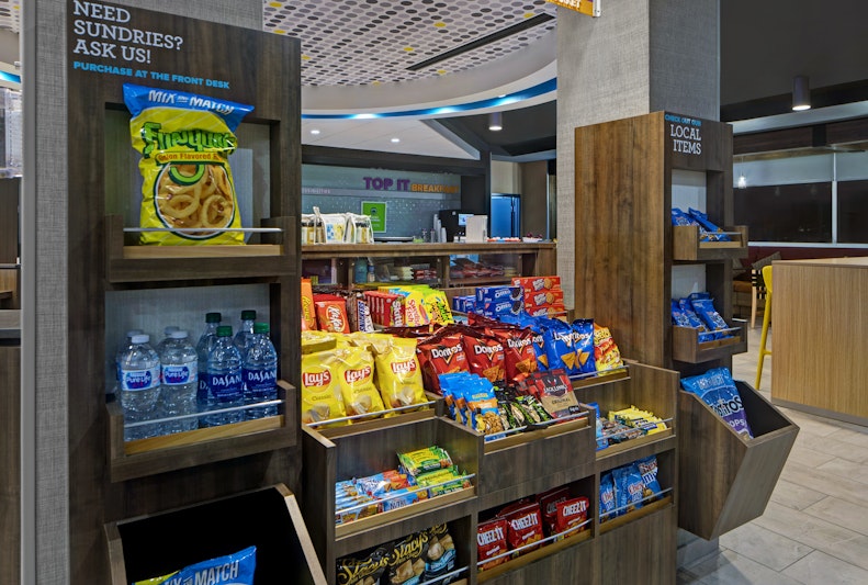 Tru by Hilton Austin Airport, TX 26/50