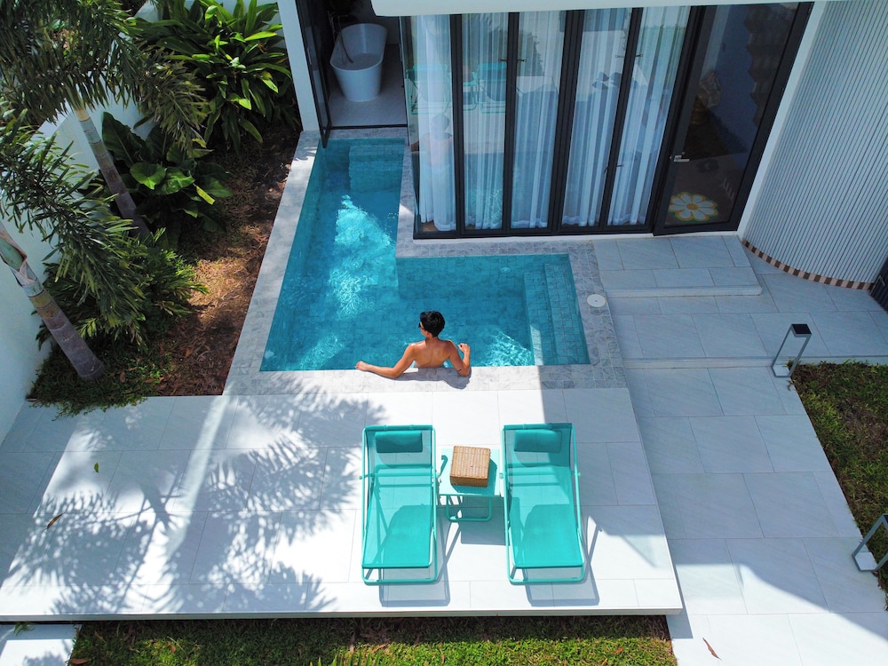 Maldives Beach Resort 28/56