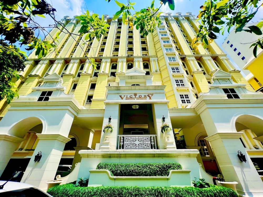 The Victory Executive Residences 2/62