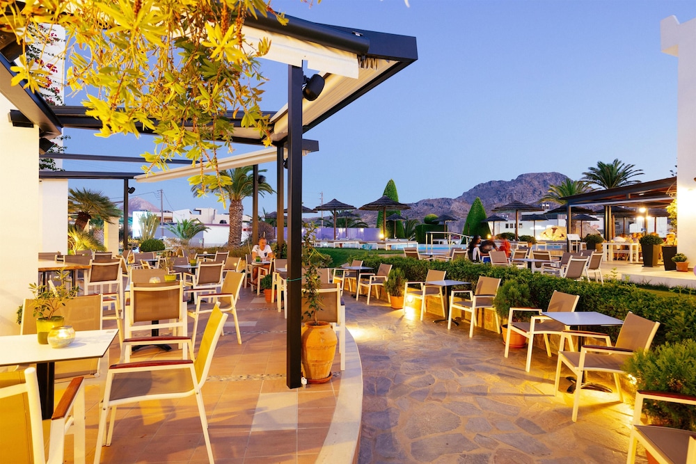 Alianthos Estate Resort 71/79