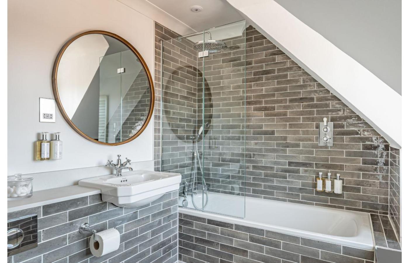 Room, Single, Chichester Harbour Hotel 3/9