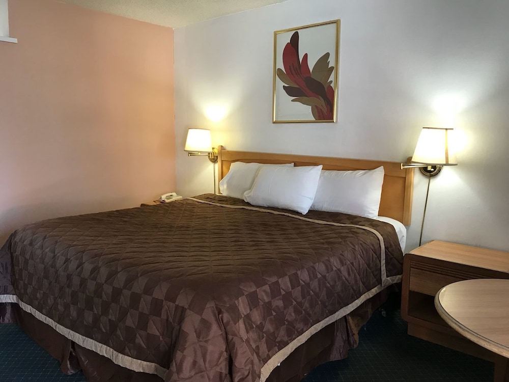 ECONOMY INN BARSTOW 20/57