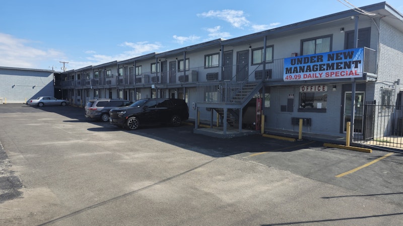 Super 7 Inn By OYO San Antonio N.W. Medical Center 14/16
