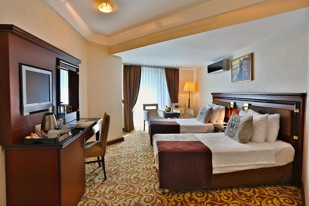 Mosaic Hotel 29/65