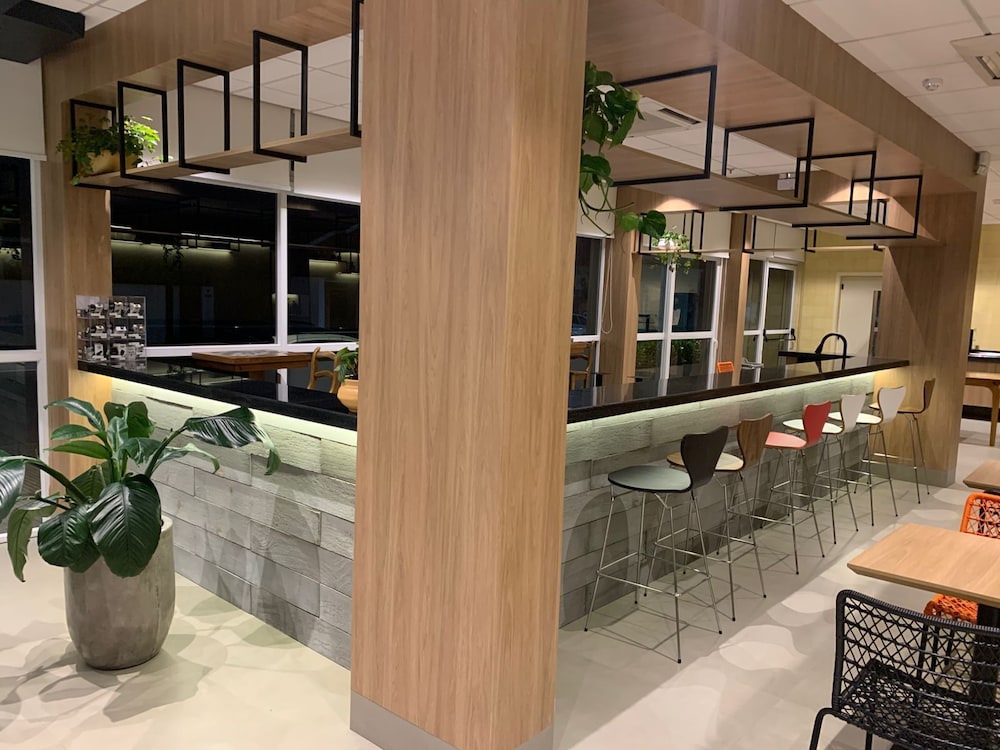 Ibis Montenegro Hotel 50/53