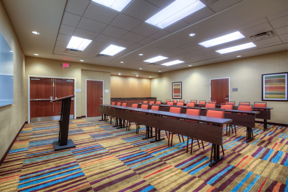 Fairfield Inn And Suites By Marriott Austin San Marcos 35/46