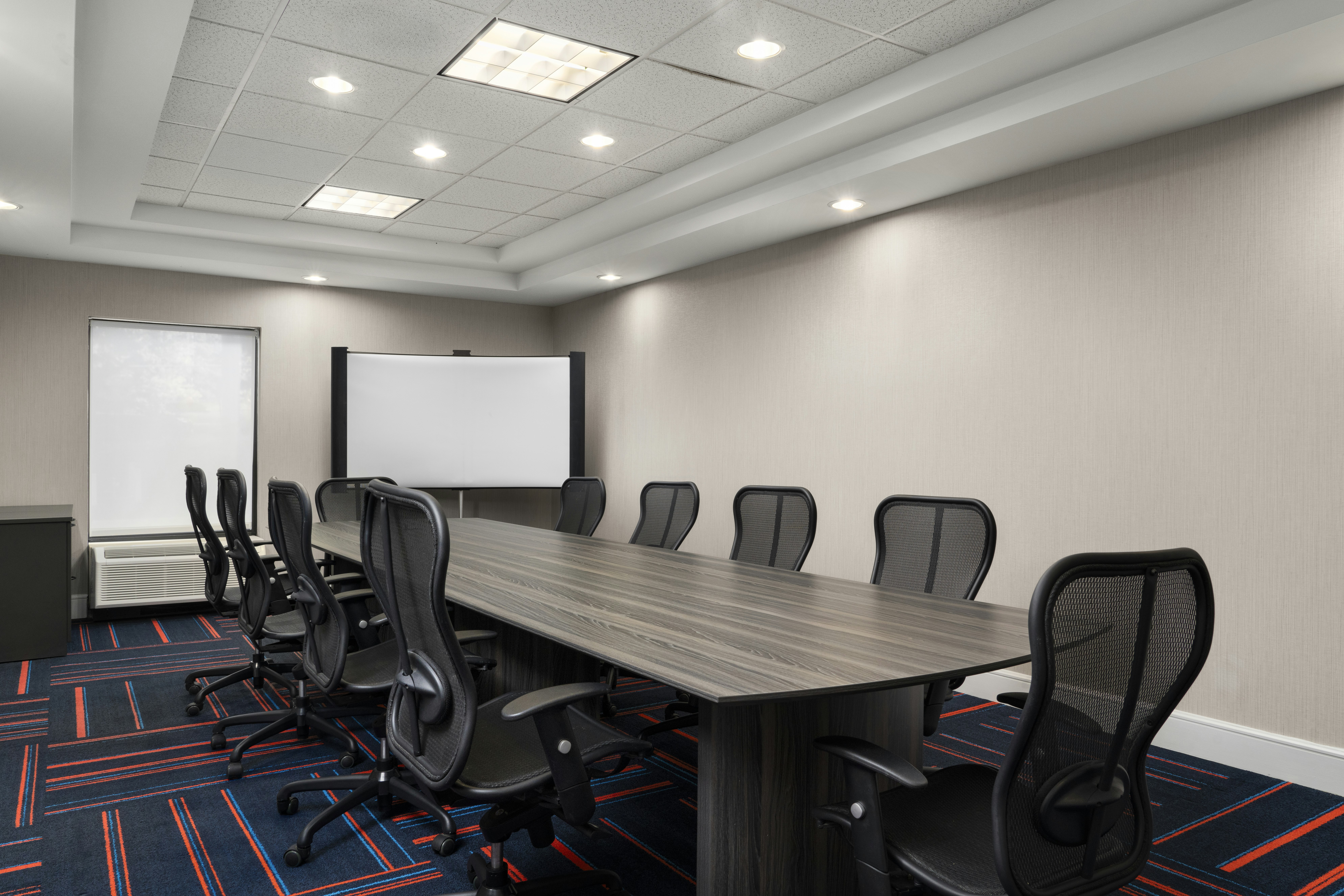 Hampton Inn Stafford/Quantico & Conference Center, Va 38/48
