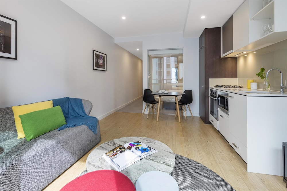 Oaks Melbourne Southbank Suites 26/47