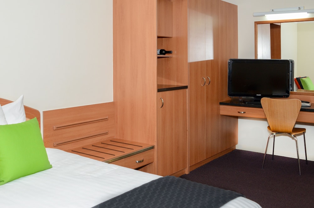 Pegasus Motor Inn And Serviced Apartments 23/47