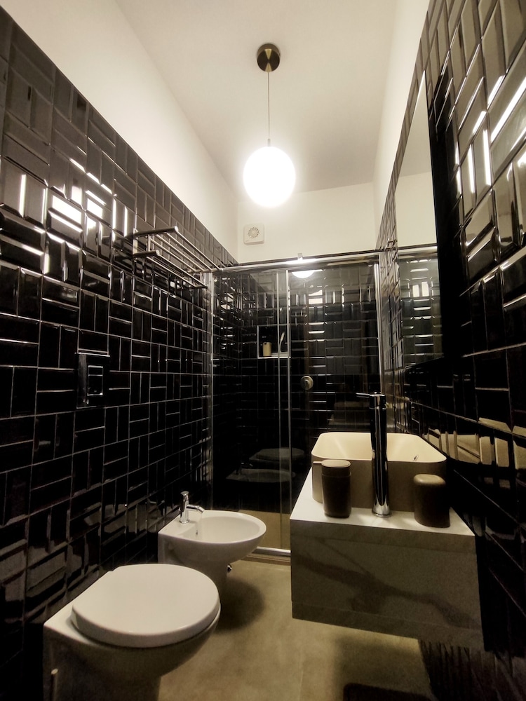 Cloister Inn 45/45