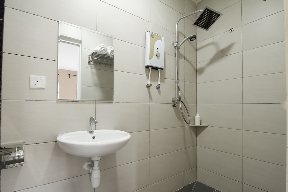 M S Hotel Tengku Kelana KTM Klang 26/31