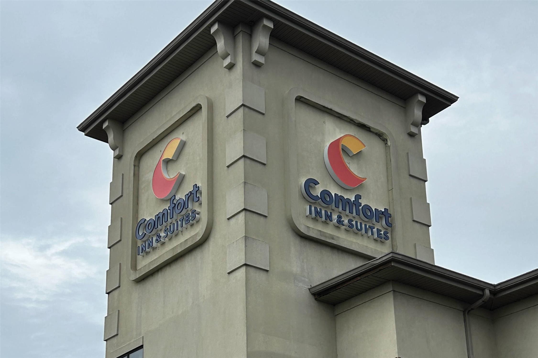 Comfort Inn And Suites West Chester 2/41