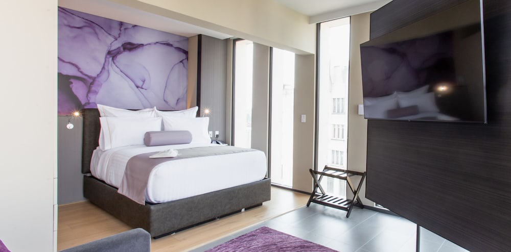 ROOM, QUEEN BED, CITY VIEW, KITCHENETTE