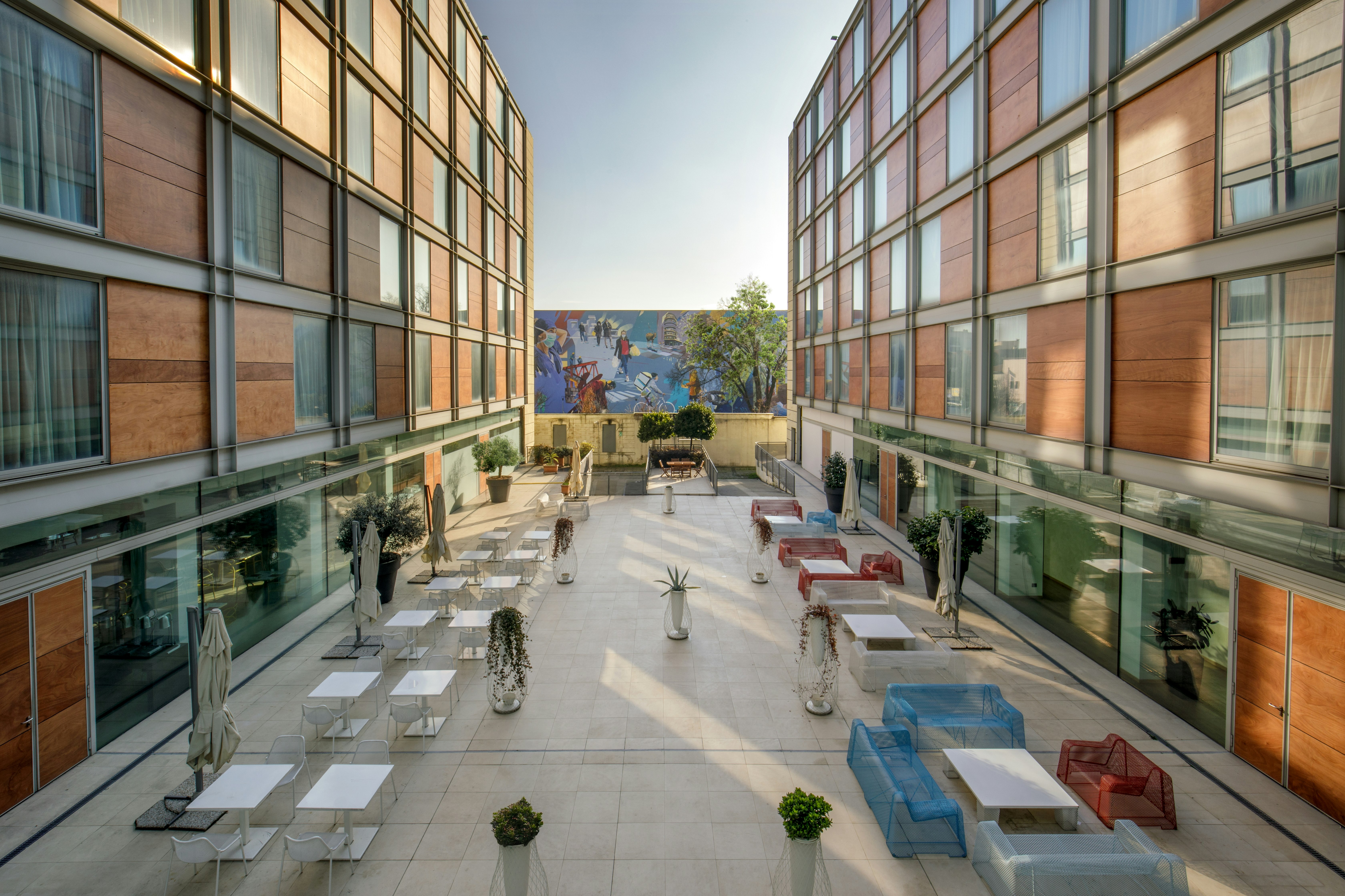 DOUBLETREE BY HILTON MILAN 83/83