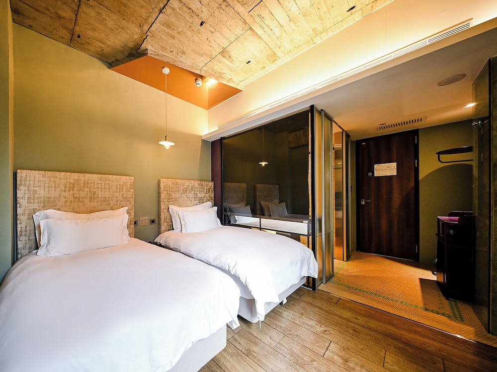 STANDARD, TWIN BEDS