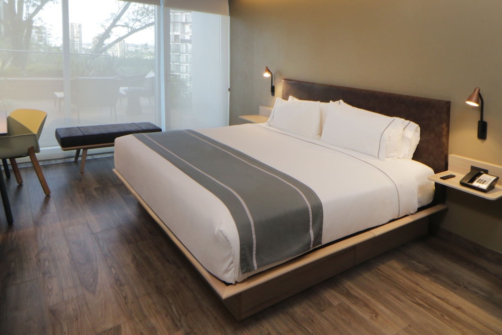 City Express Plus By Marriott Guadalajara Providencia 7/41