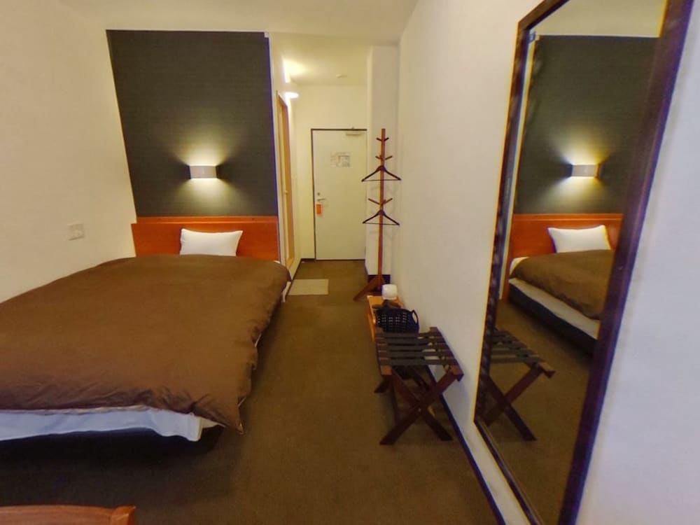 Shirakawa Business Hotel 45/57