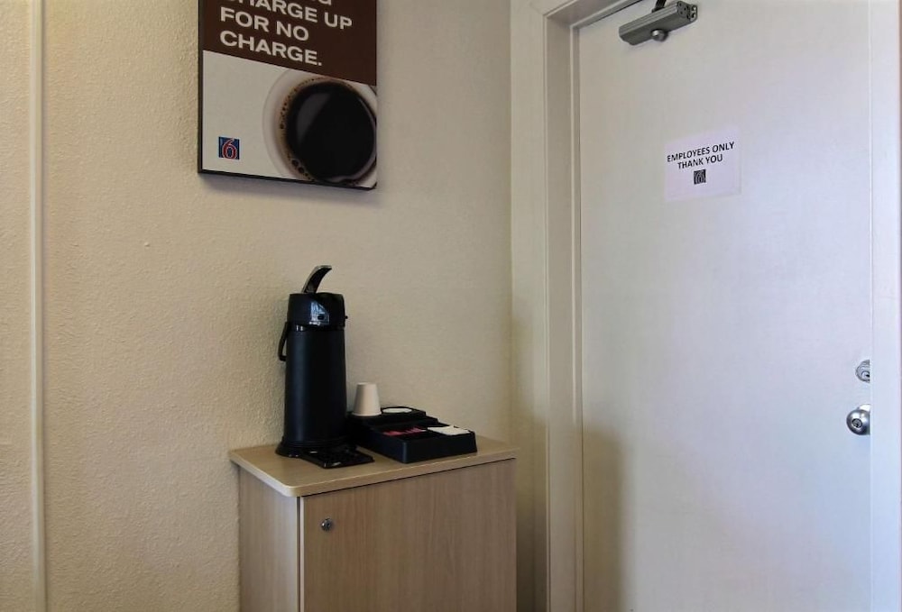 Motel6 Bismarck, ND 40/54
