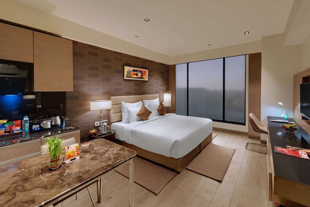 Wyndham Ahmedabad 17/50