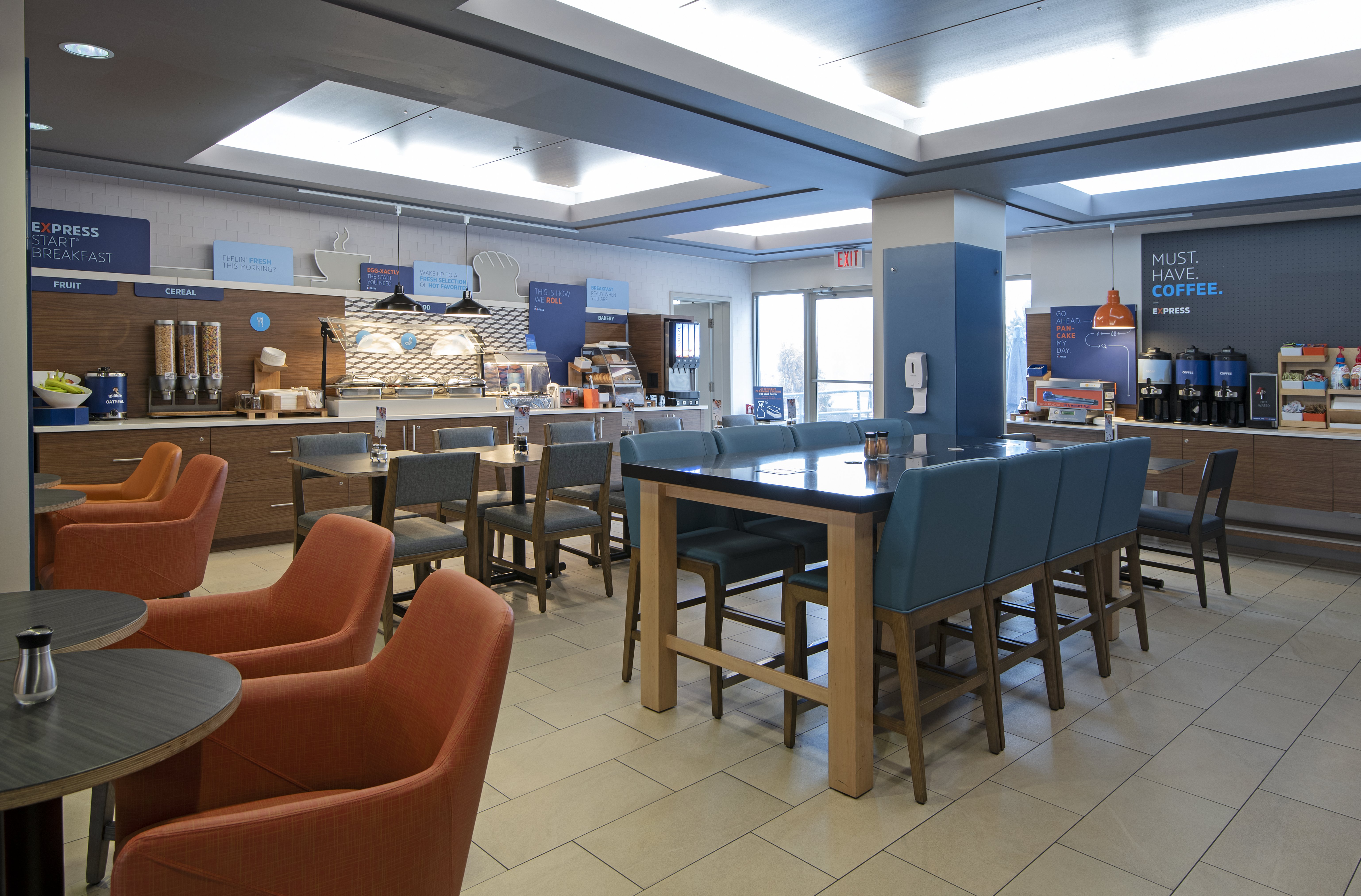 Holiday Inn Express Kamloops 62/74