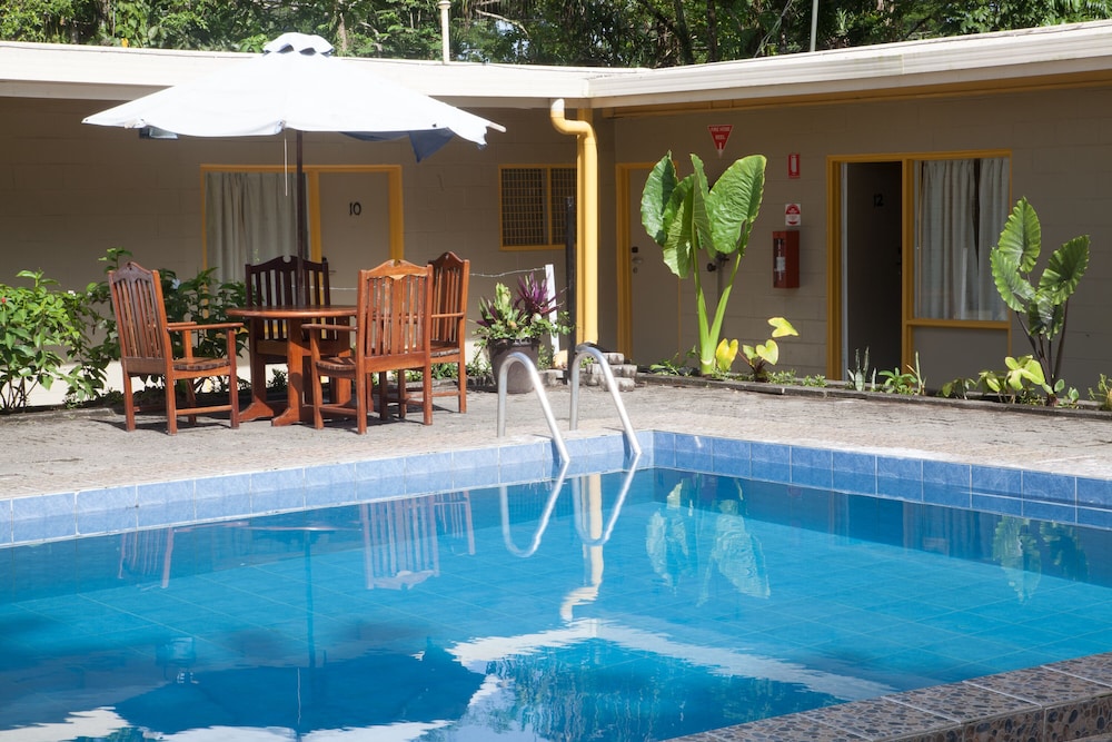 Huon Gulf Hotel and Apartments 1/49