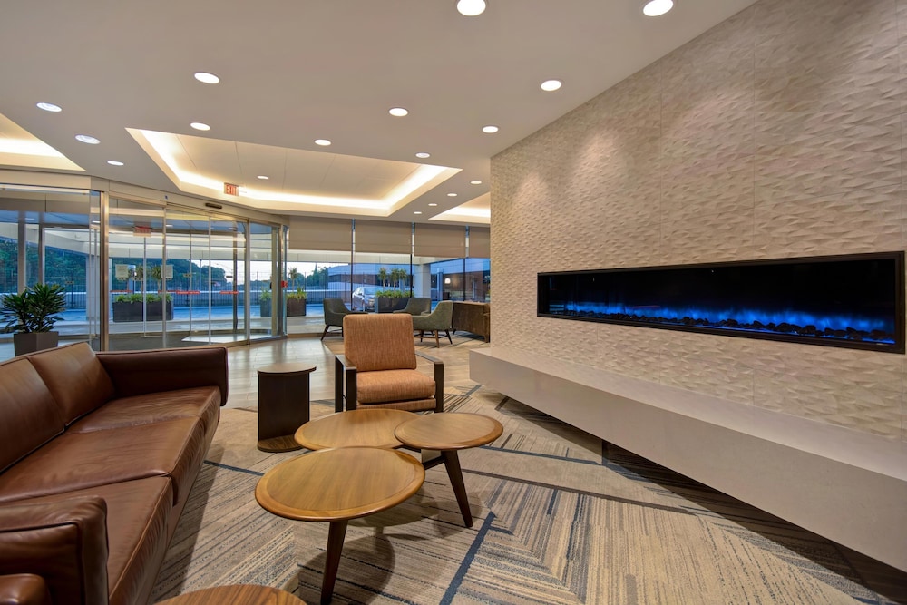 Four Points By Sheraton Boston Newton 32/47