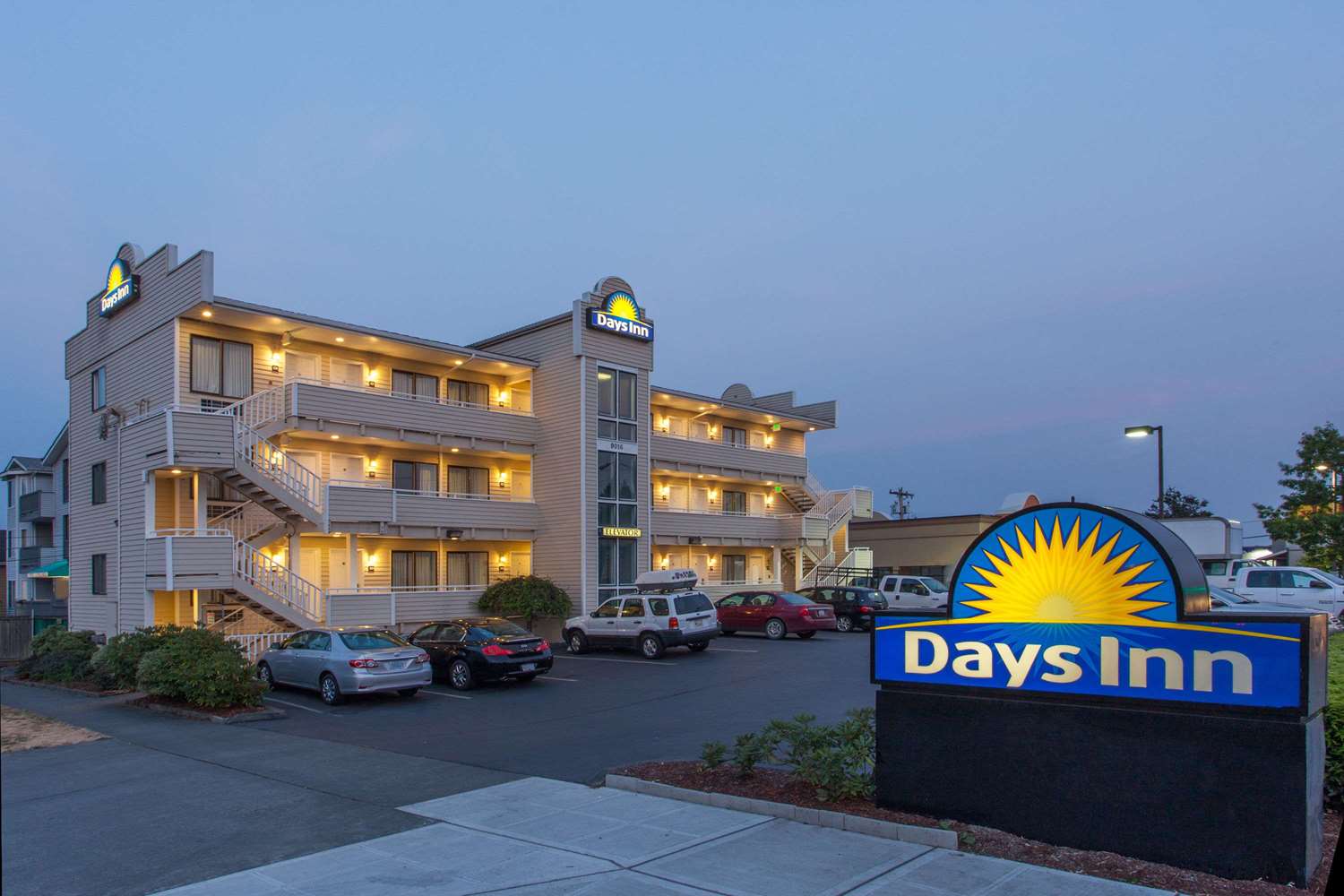 Days Inn By Wyndham Seattle North Of Downtown 2/11