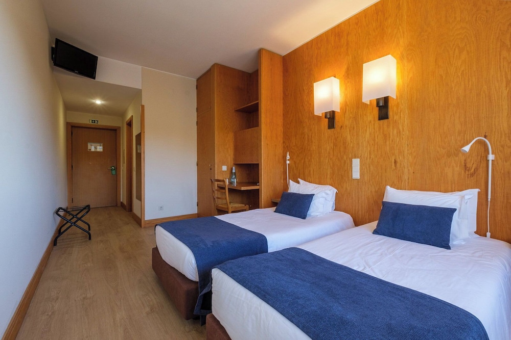 SUPERIOR, TWIN BEDS