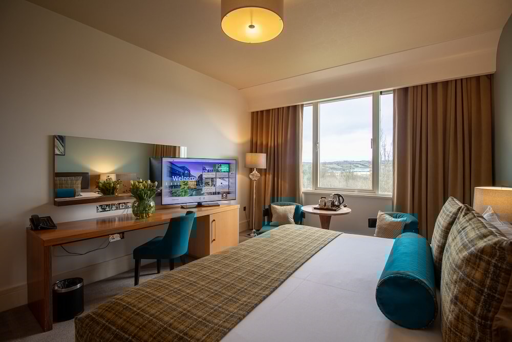 Fota Island Hotel And Spa 11/70