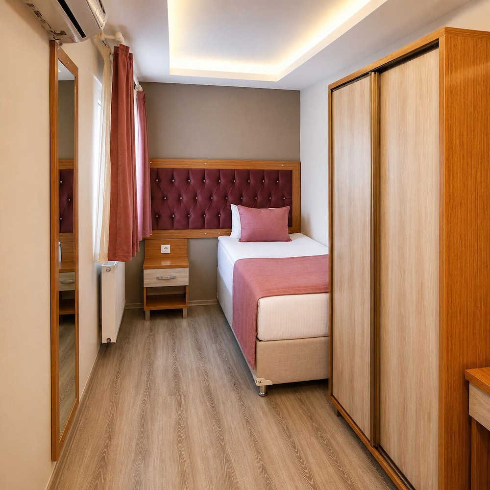 Hotel Black Pearl 33/73