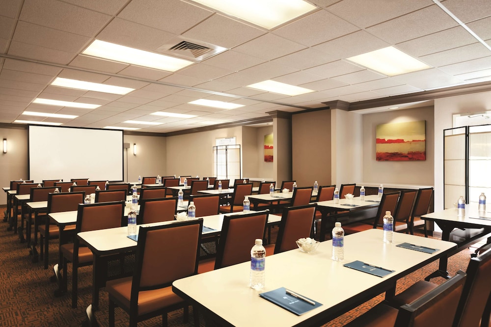 HYATT house Pleasanton 57/61