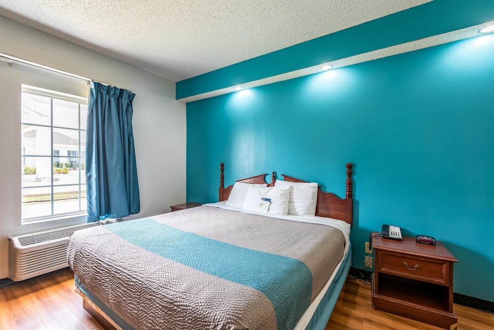 Motel6 Shreveport, LA 12/32