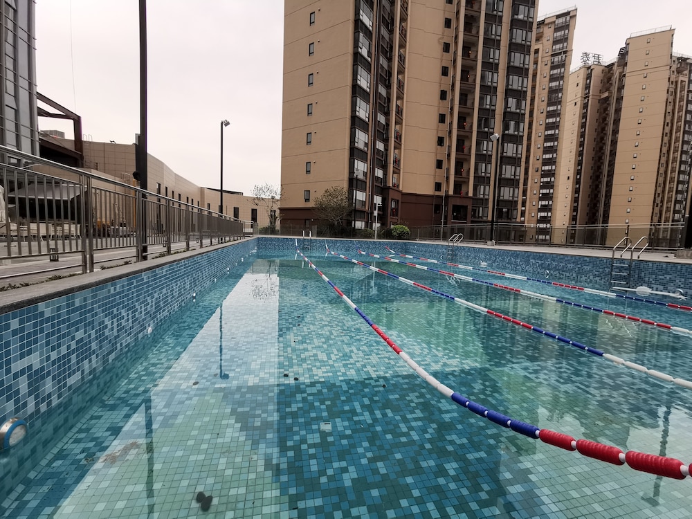 Holiday Inn Express Dongguan Humen 14/25